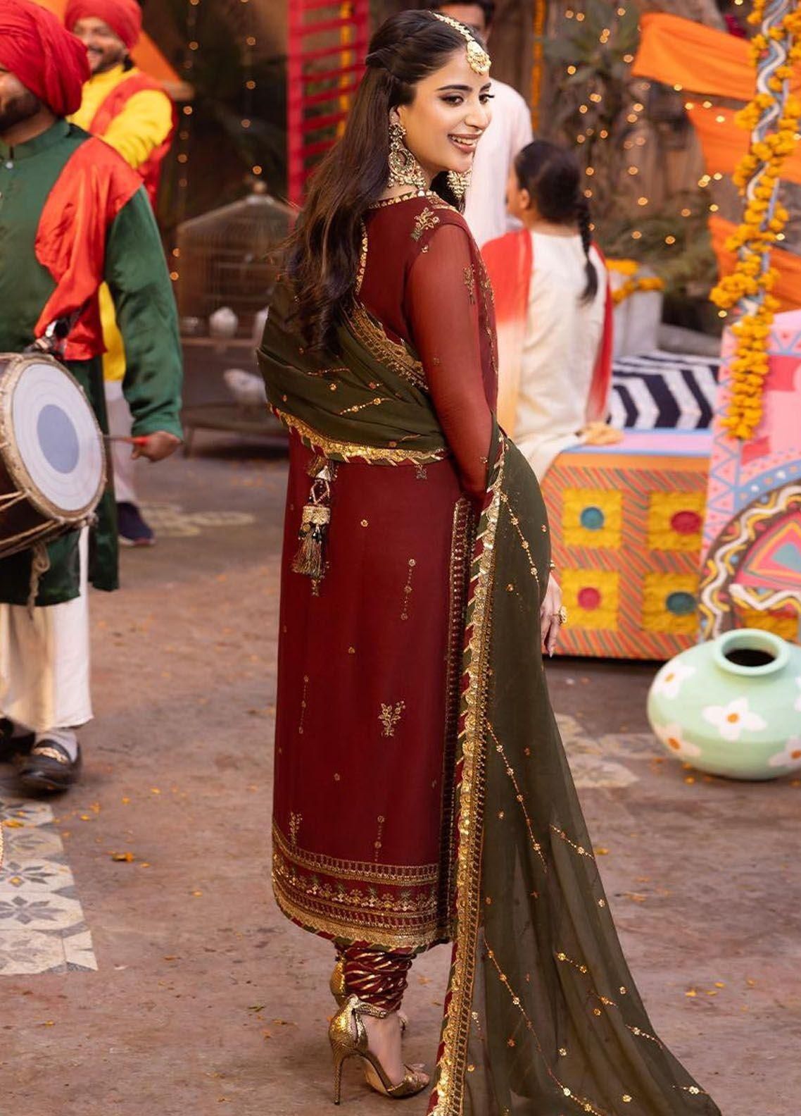 BRAND ASIM JOFA
chiffon embroidered & sequence unstiched 3pc