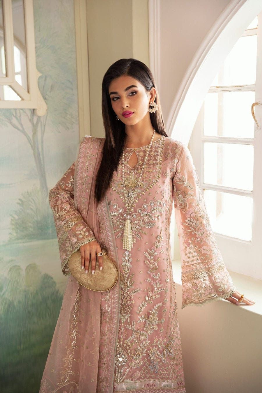 BRAND  GULAAL(AYSEL)

ORGANZA LUXURY BRIDAL COLLECTION