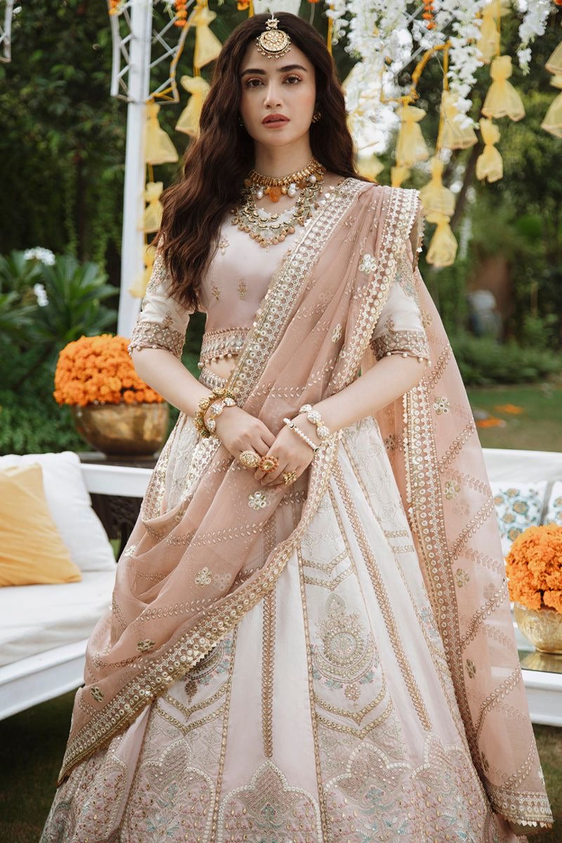 Brand MERYUM HUSSAIN