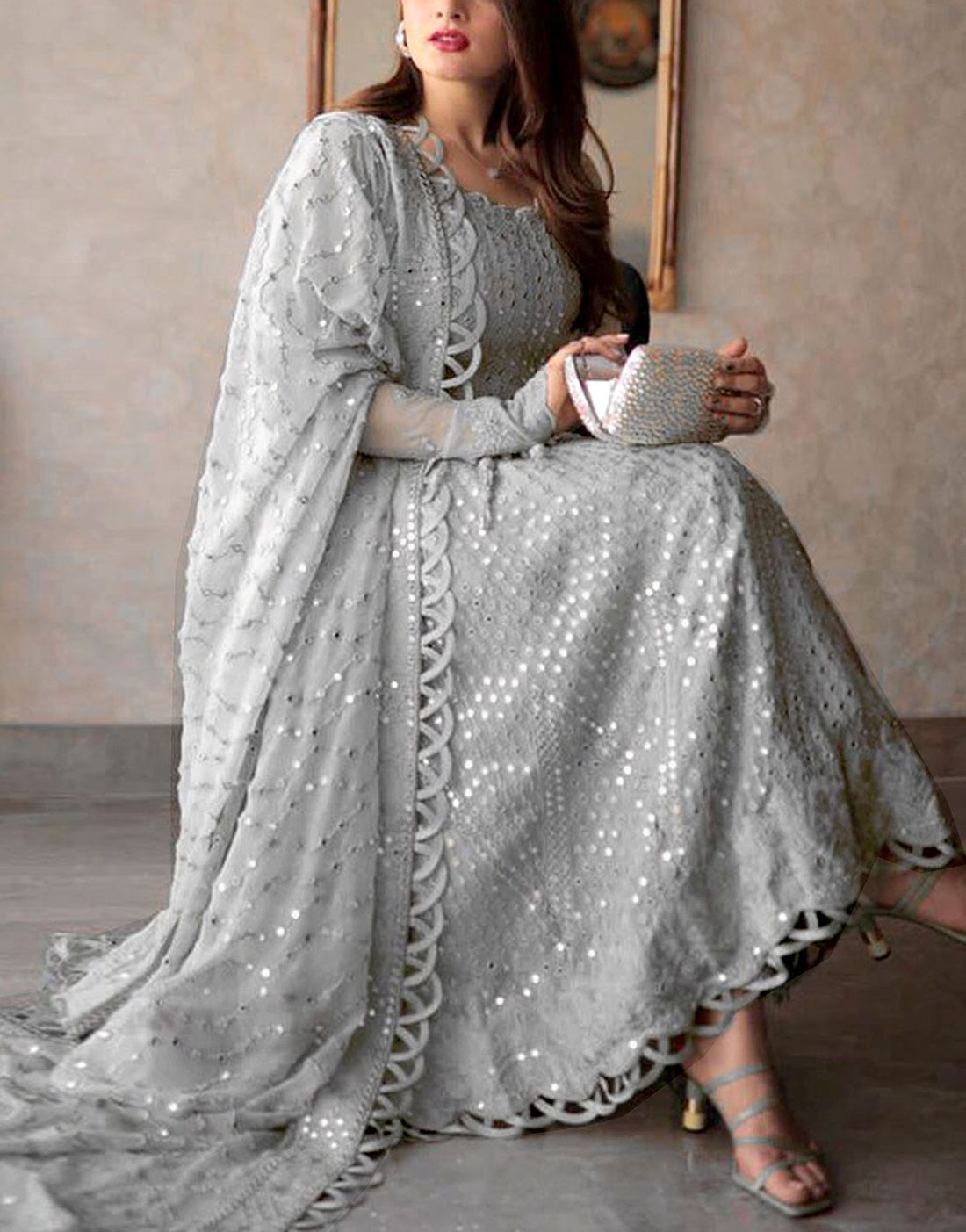 ASIM JOFA
SEMI PURE CHIFFON Suit With MALAI Trouser